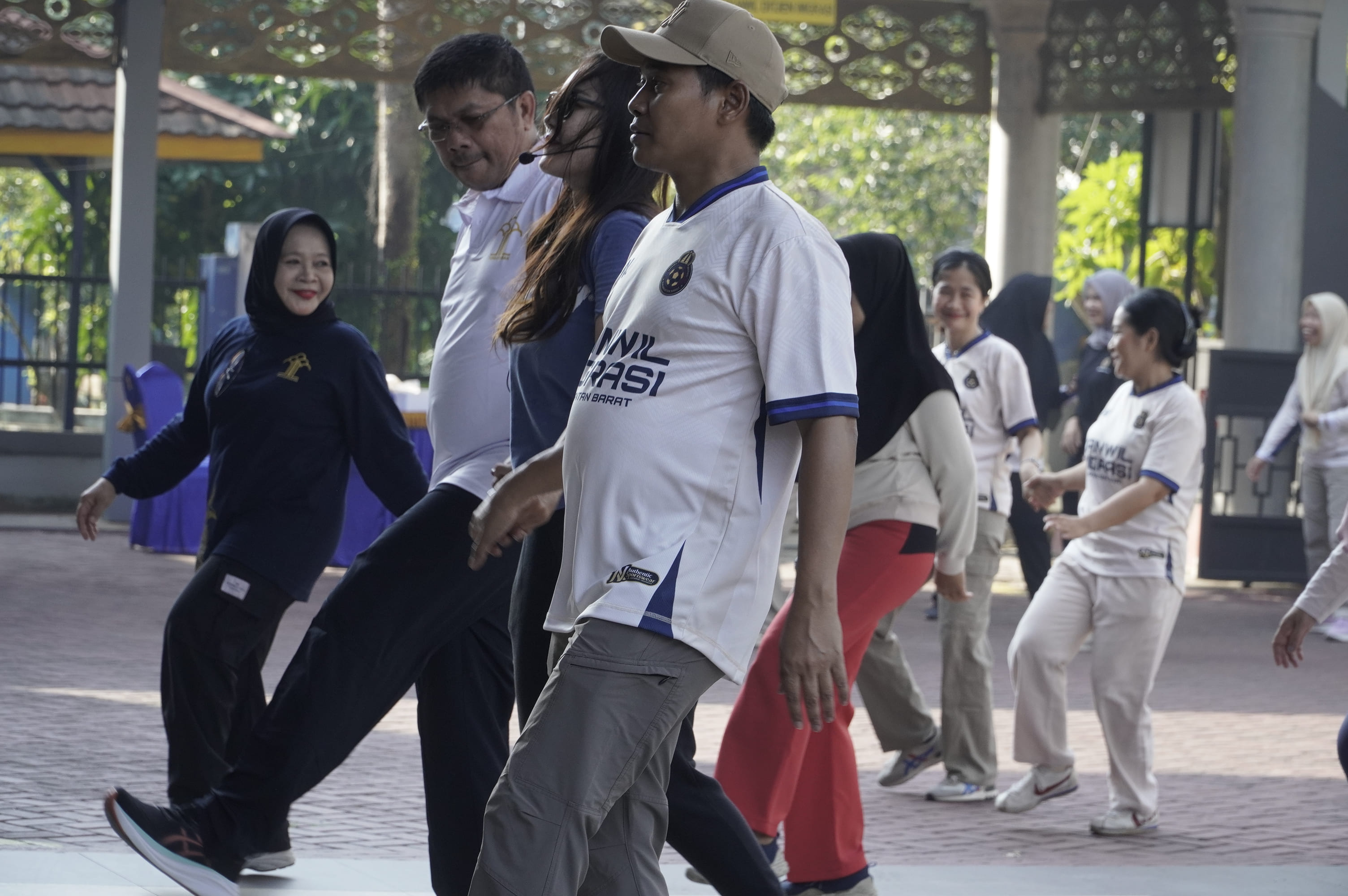 Senam Pagi Bersama Kanwil Ditjenim Kalbar dan Kanwil Kemenkum Kalbar